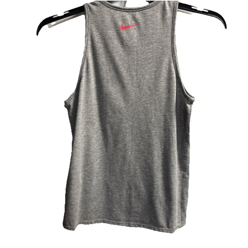 NWT Nike Shirt Girls Size Large‎ Color Grey
